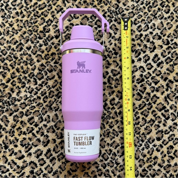 Stanley tumbler (30 oz) (NWT) - Picture 6 of 14